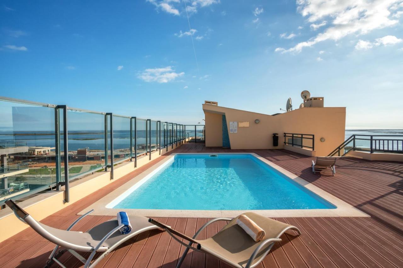 Privilege Sea View Apartment Pochet With Rooftop Pool, Village Marina - Olhão Екстериор снимка